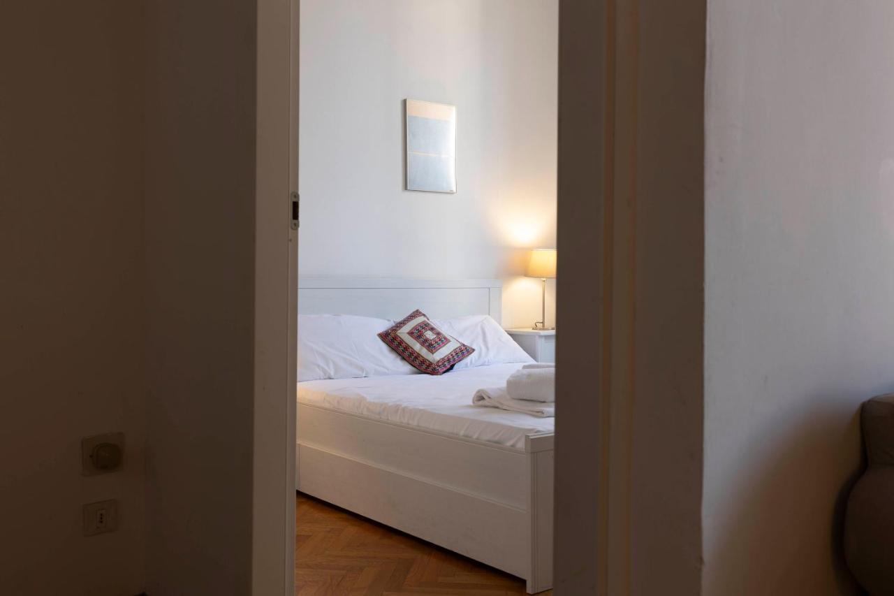 Ponte Vecchio Deluxe Apartment Florence Ngoại thất bức ảnh