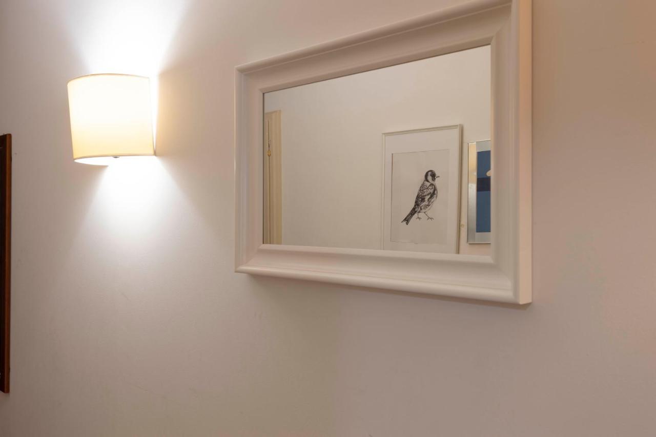 Ponte Vecchio Deluxe Apartment Florence Ngoại thất bức ảnh